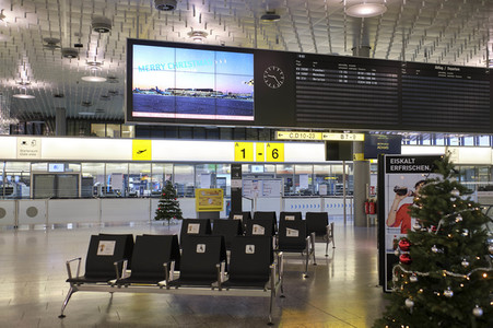 Symbolfoto Flughafen während des Lockdowns