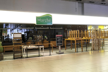 Symbolfoto Flughafen während des Lockdowns