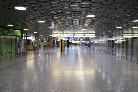 Symbolfoto Flughafen während des Lockdowns
