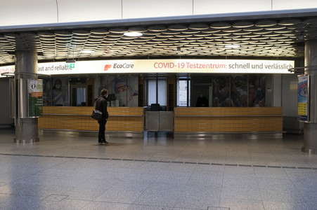 Symbolfoto Flughafen während des Lockdowns