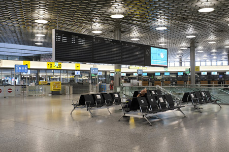 Symbolfoto Flughafen während des Lockdowns