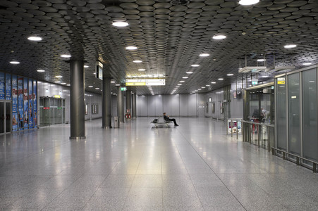 Symbolfoto Flughafen während des Lockdowns
