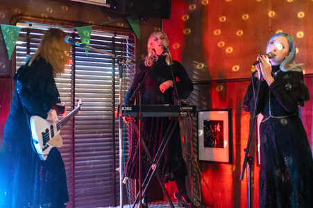 Konzert von Kaelan Mikla in Reykjavik