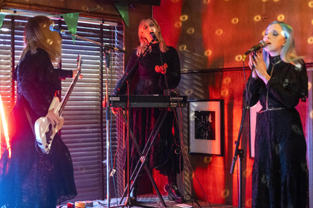 Konzert von Kaelan Mikla in Reykjavik