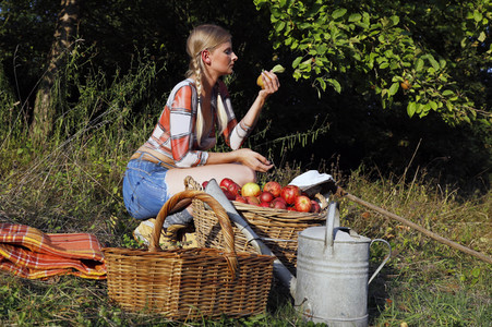 AGRAR ART: Apfelernte / Apple Harvest Bodypainting