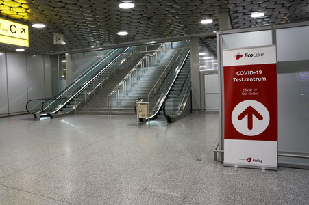 COVID-19 Testzentrum am Hannover Airport in Langehagen