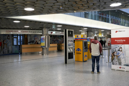 COVID-19 Testzentrum am Hannover Airport in Langehagen