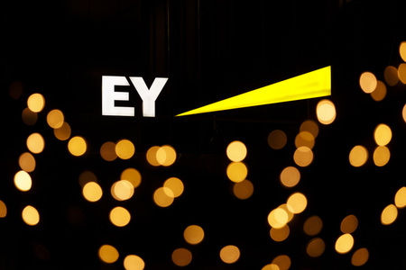 Symbolfoto Ernst & Young