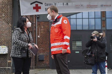 Inbetriebnahme des Corona-Impfzentrums in der Arena Berlin