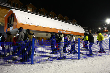 Riesenandrang auf Skipisten vor hartem Lockdown in Polen