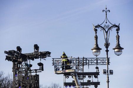 Vorbereitungen zur Silvesterfeier am Brandenburger Tor in Berlin