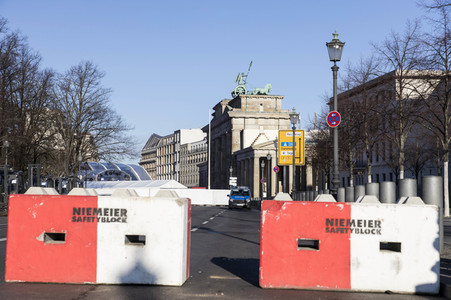 Vorbereitungen zur Silvesterfeier am Brandenburger Tor in Berlin