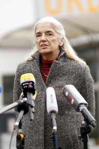 Pressestatement mit Armin Laschet vor dem Universitätsklinikum in Düsseldorf