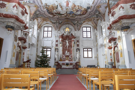 Symbolfoto Leere Kirchen