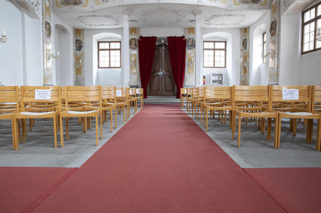 Symbolfoto Leere Kirchen