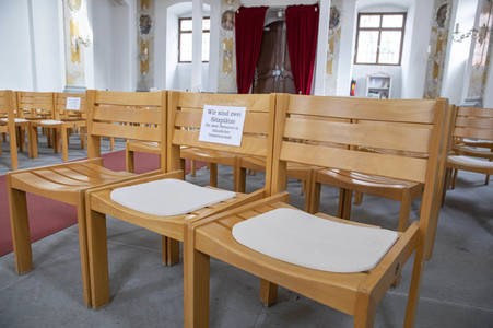 Symbolfoto Leere Kirchen