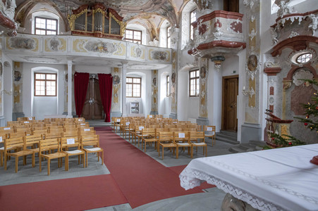 Symbolfoto Leere Kirchen