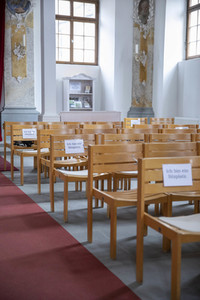 Symbolfoto Leere Kirchen