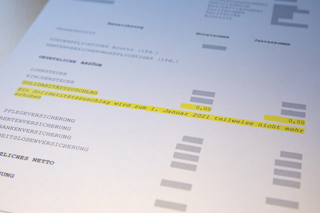 Symbolfoto Teilweiser Wegfall des Solidaritätszuschlages