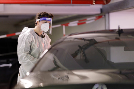 Symbolfoto Corona-Testzentrum