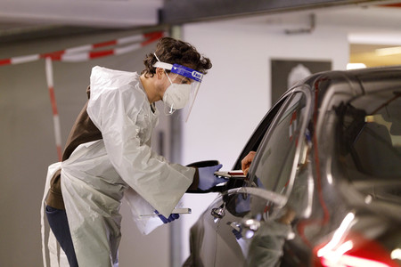 Symbolfoto Corona-Testzentrum