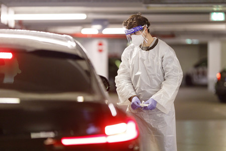 Symbolfoto Corona-Testzentrum