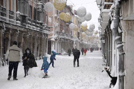 Sturmtief Filomena sorgt für Chaos in der Region Madrid