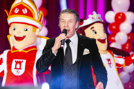 Proklamation des Porzer Dreigestirn in Köln