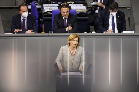 203. Sitzung des Deutschen Bundestages in Berlin