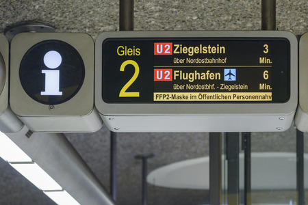 Symbolfoto FFP2-Maskenpflicht auf Bahnhöfen