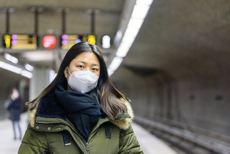 Symbolfoto FFP2-Maskenpflicht auf Bahnhöfen