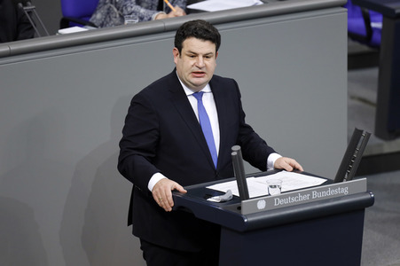 204. Sitzung des Deutschen Bundestages in Berlin