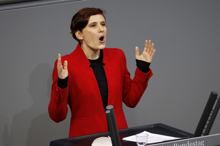 204. Sitzung des Deutschen Bundestages in Berlin