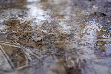 Symbolfoto Schnee und Glatteis