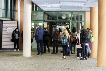 Freiwilliger Corona-Test für Abschlussklässler in Görlitz