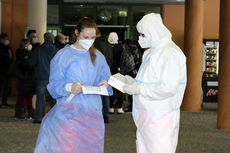 Freiwilliger Corona-Test für Abschlussklässler in Görlitz