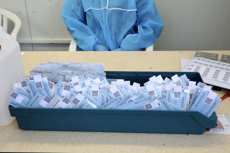 Corona Schnelltest Center auf dem Gelände der Birkenstock Schuhfabrik in Görlitz