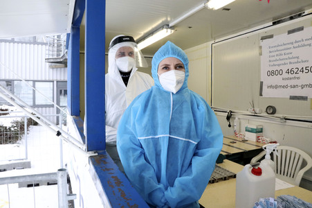 Corona Schnelltest Center auf dem Gelände der Birkenstock Schuhfabrik in Görlitz