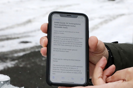 Corona Schnelltest Center auf dem Gelände der Birkenstock Schuhfabrik in Görlitz