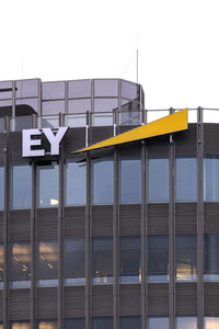 Symbolfoto Ernst & Young
