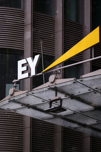 Symbolfoto Ernst & Young