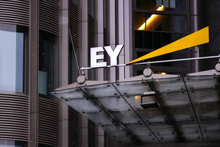 Symbolfoto Ernst & Young