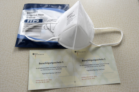 Symbolfoto kostenfreie Masken