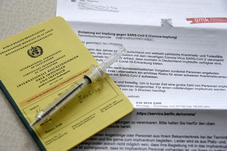 Symbolfoto Impfeinladung