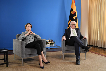 Bundespräsident Steinmeier im Gespräch mit Studenten in Berlin