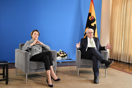 Bundespräsident Steinmeier im Gespräch mit Studenten in Berlin