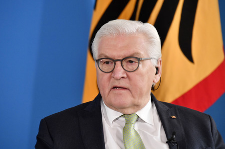 Bundespräsident Steinmeier im Gespräch mit Studenten in Berlin