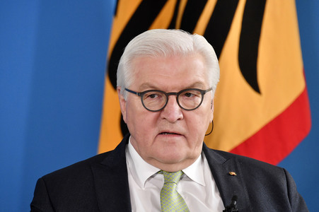 Bundespräsident Steinmeier im Gespräch mit Studenten in Berlin