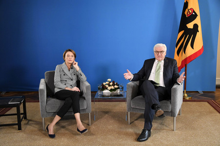Bundespräsident Steinmeier im Gespräch mit Studenten in Berlin