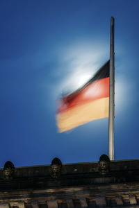 Symbolfoto Trauerbeflaggung